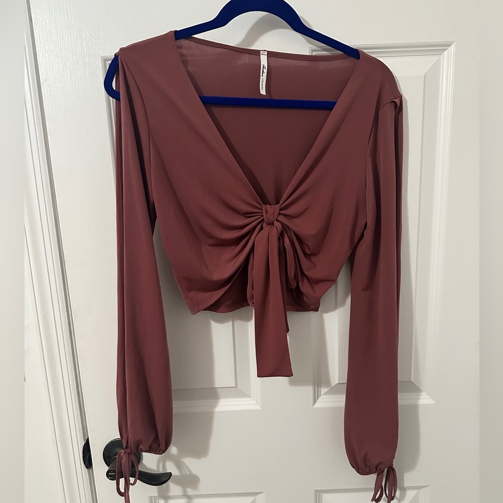 Open-arm crop top